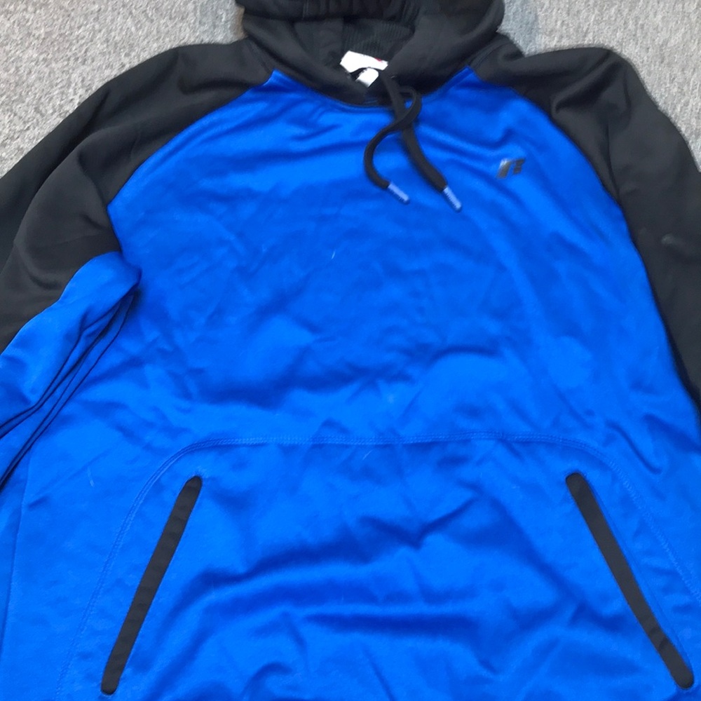 Men’s large Russel hoodie